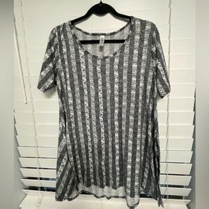 LuLaRoe “Classic T”
